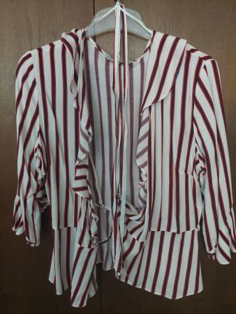 Spezielle Bluse Grösse 38
