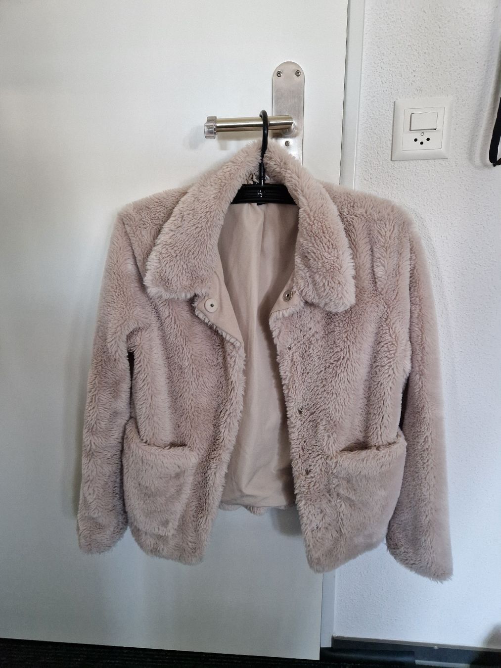 Vestes: Jacke  – D'occasion à Wittenbach par kni_cqc9