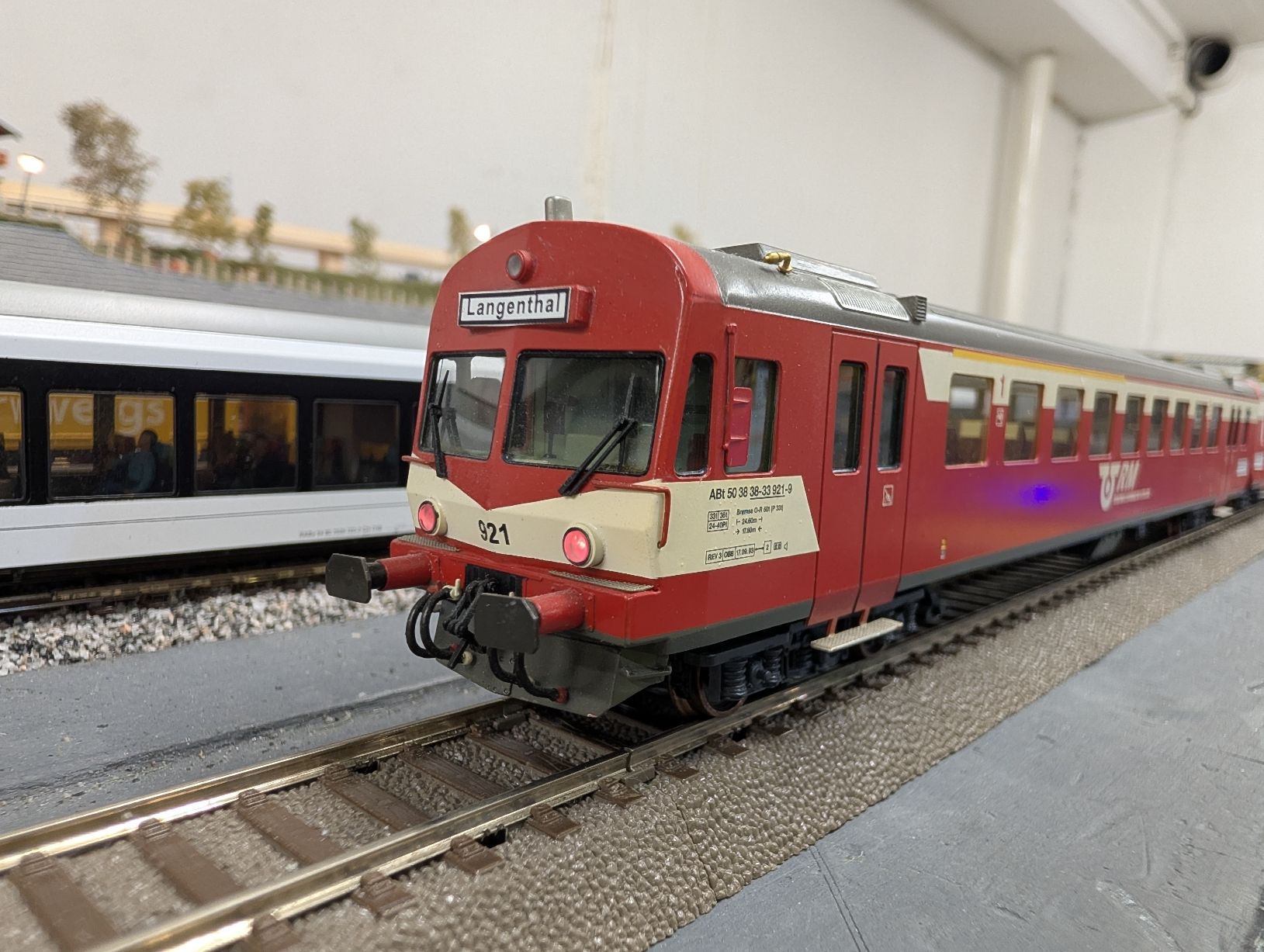 EMB Modellini di ferrovie: EMB RBDe 566 RM DC Digital 3 teilig – Usato da Nods venduto da Dr-HAG 1