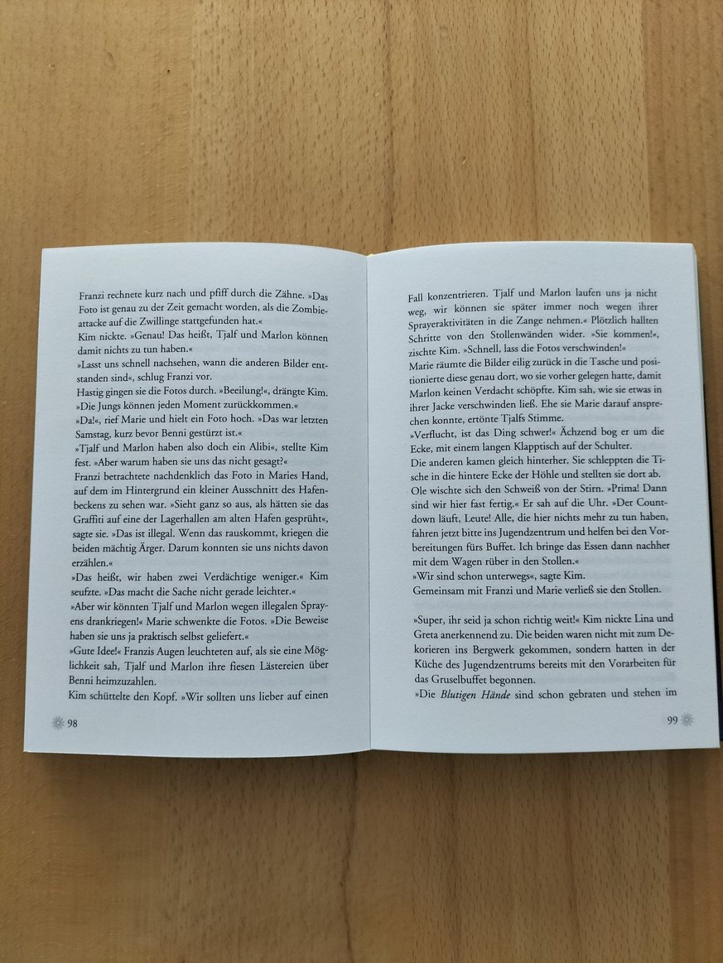 Bücher: Jugendbuch die drei !!! – Gebraucht aus Horn von Mauro-Paduli07 2