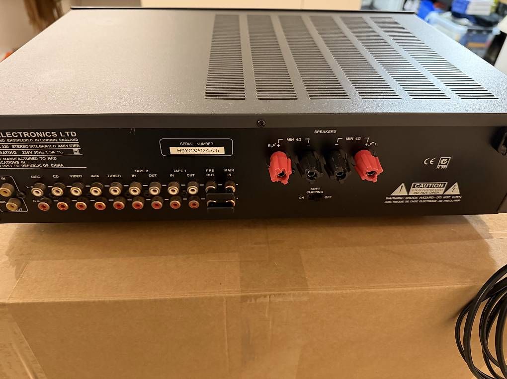 Nad Amplificatori: NAD C320 Verstärker – Usato da Wil SG venduto da Saintch 1
