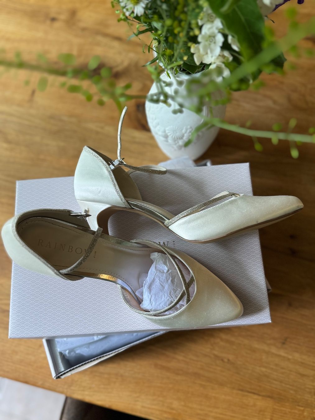 Damenschuhe: Brautschuhe aus Satin Gr. 40 – Neu (gemäss Beschreibung) aus Schindellegi von RR09 1