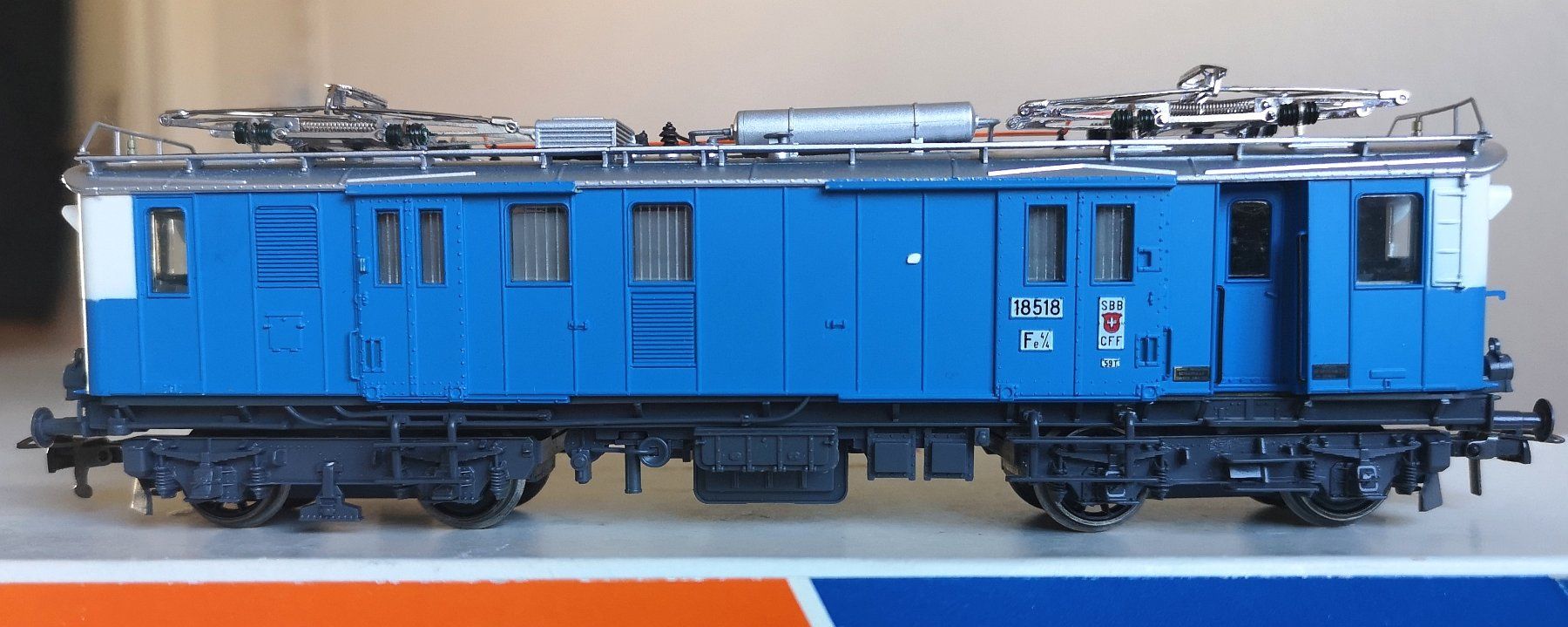 Roco Modellini di ferrovie: Roco Fe 4/4 SBB ( Arbeiter-Pullman ) H0 DC Analog – Usato da Rheinfelden venduto da Goggo5 2