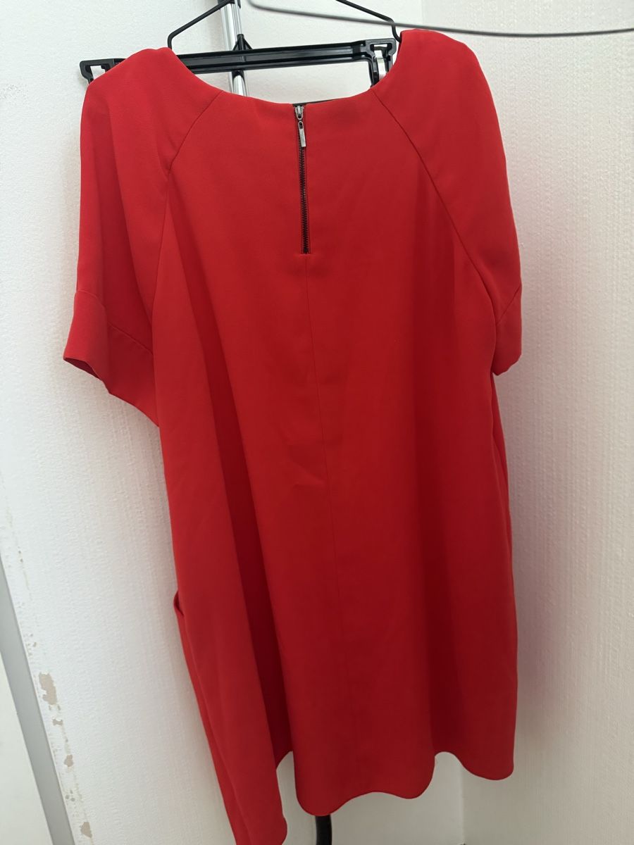 Kleider: Phase Eight Kleid – Neu (gemäss Beschreibung) aus Abtwil SG von Fcbayern1992 1