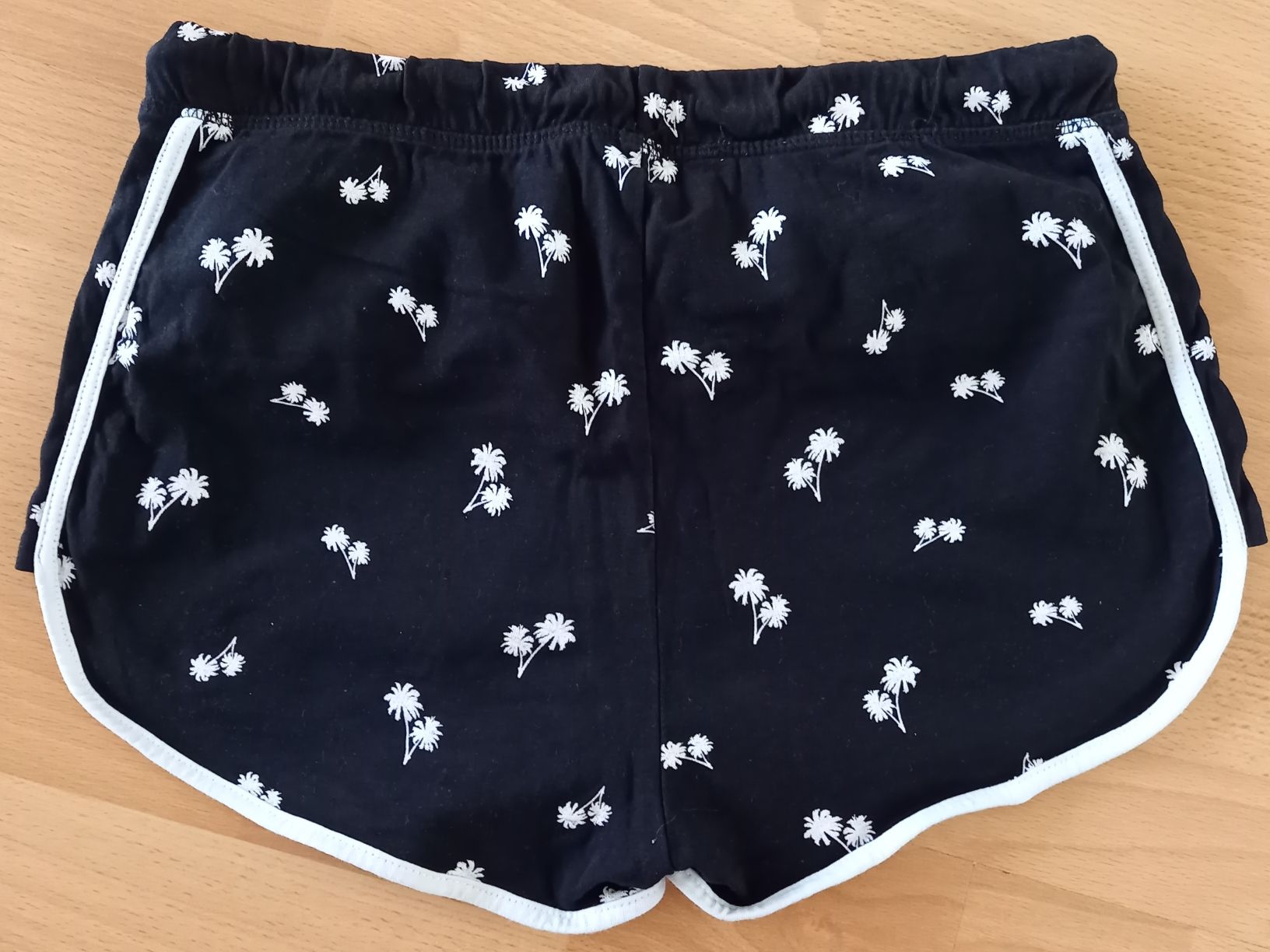 Pantaloni: Shorts in ca Grösse 34/36 – Usato da Obernau venduto da Corolli 1