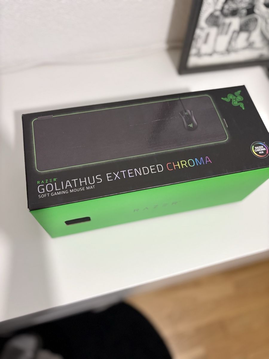 Razer Tappetini per mouse: Razer Goliathus Extended Chroma Mousepad gebraucht – Usato da Winterthur venduto da ekb_m5zc