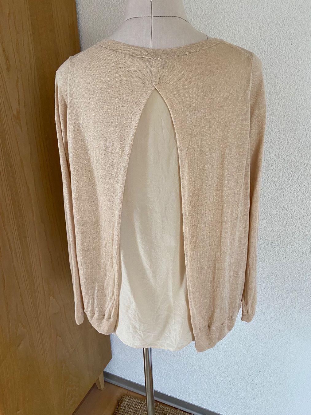 Maglioni & Felpe: Schöner Leinen Pullover von Henry Cottons – Usato da Evilard venduto da Mikhaylova 1