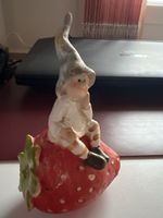 Handmade Wichtel Deko - Erdbeere