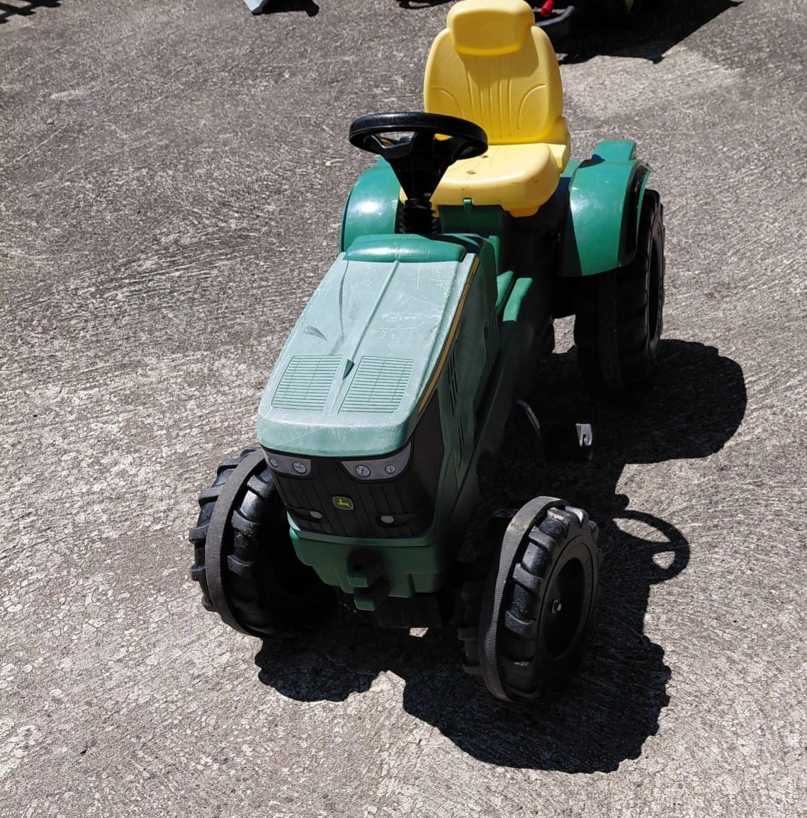 John Deere Fahrzeuge für Kinder: Trettraktor mit Zubehör  – Gebraucht aus Escholzmatt von felder79 7