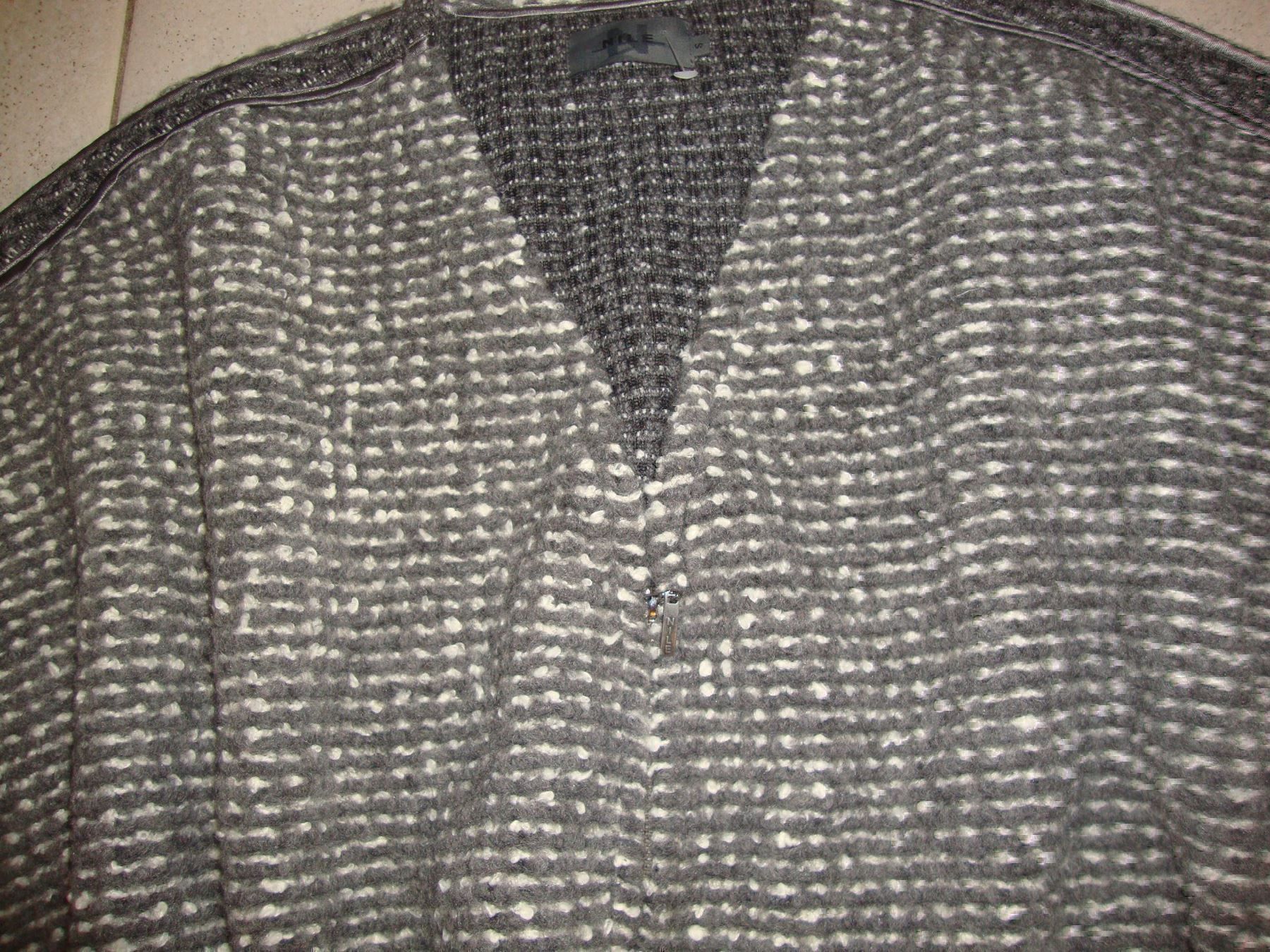 Nile Bolero: NILE PONCHO GR.S **NEU** – Nuovo (secondo la descrizione) da Rotkreuz venduto da Samballi 1