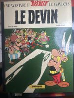 Bande dessinée Asterix Le Devin édition Dargaud état usé