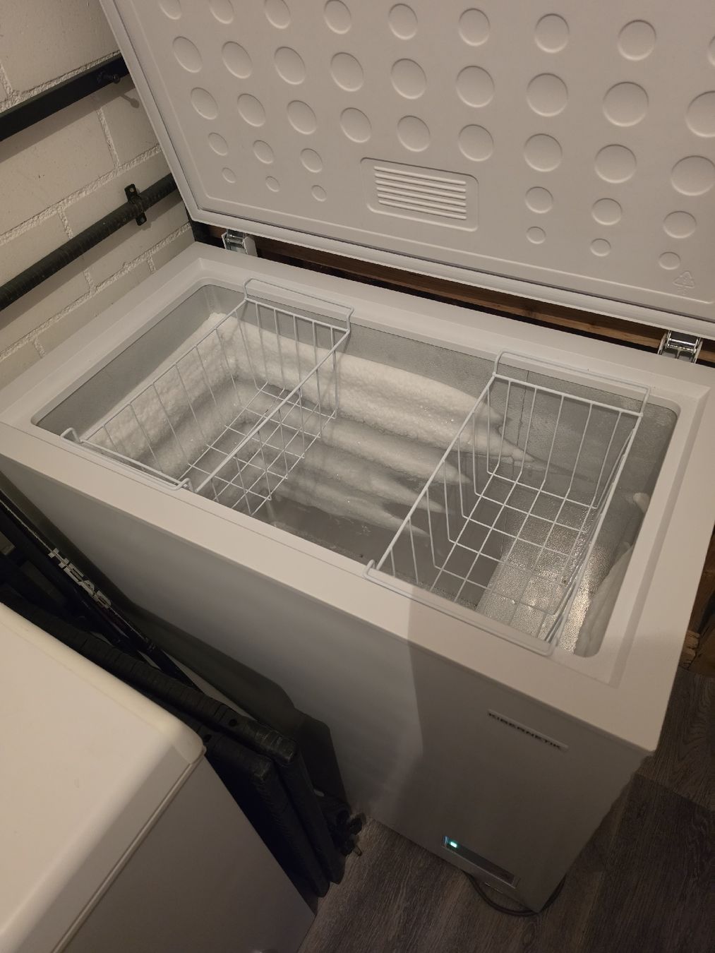 Cassapanche: Kibernetik Truhe Gefriertruhe 200L – Usato da Cham venduto da carobenny 1