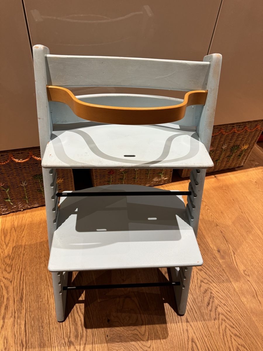 Stokke Seggioloni: Stokke Tripp Trapp Hochstuhl hellblau - Versand möglich – Usato da Neuhaus SG venduto da chinderegge 6