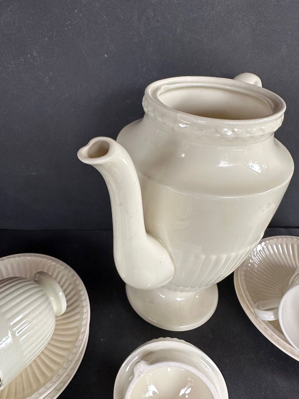 Set di piatti: Wedgwood creamware Kaffeeset....18 Stück – Usato da Saas im Prättigau venduto da norman02 7