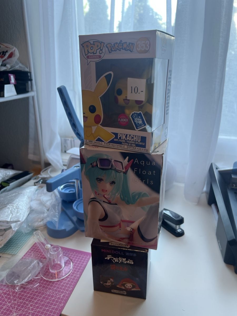 Statuette: Anime figuren set – Usato da Zuchwil venduto da Mikawish_ch