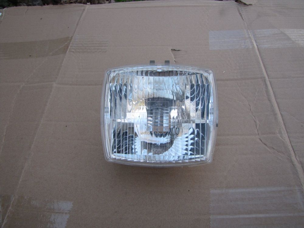 Scheinwerfer Ersatz Für Peugeot 103, 104, 105 - Originalgetreue Passform