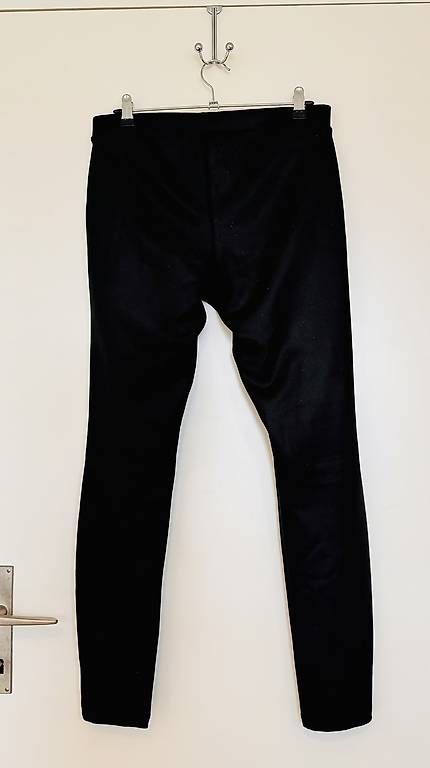 Leggings: Leggings beschichtet  – Usato da Cham venduto da anaidaschmid 1