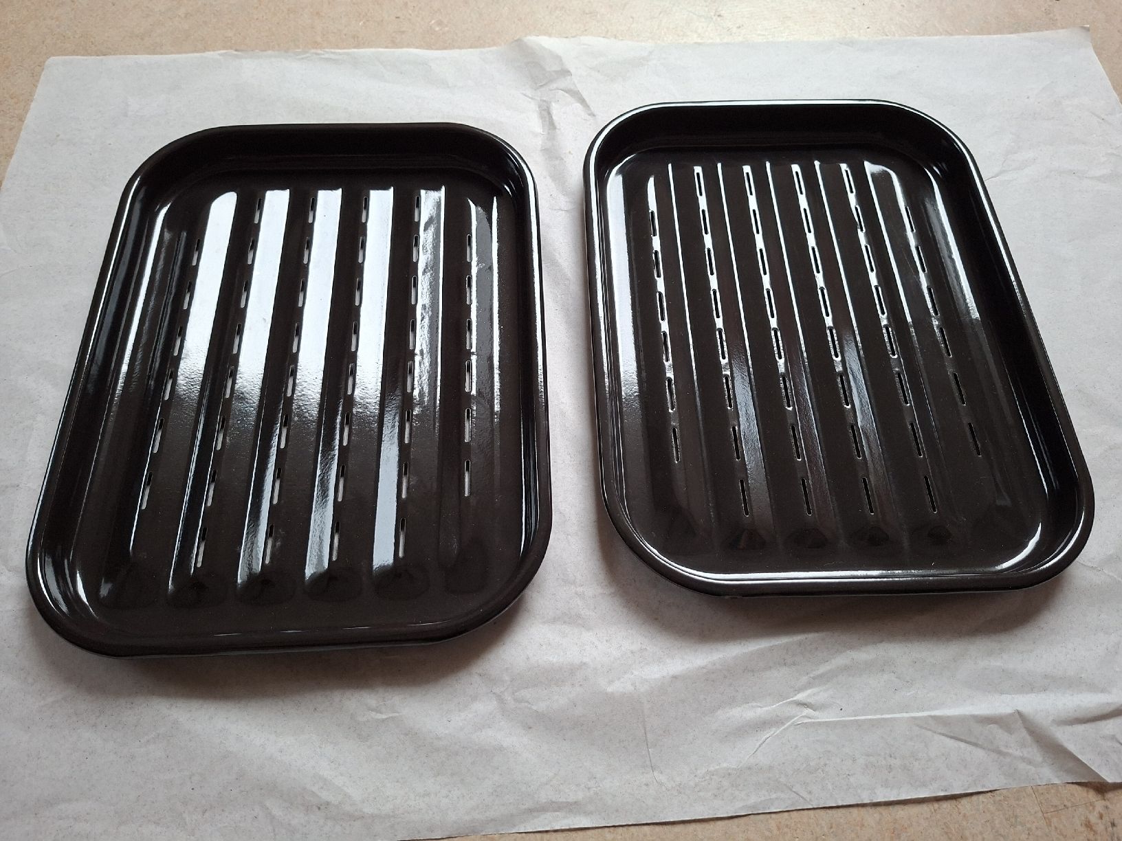 Migros Piatti di portata: 2er Set Grillschalen Metall – Usato da Klingnau venduto da vollmond36