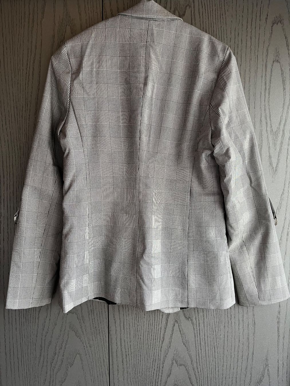 Tally Weijl Giacche: Blazer gris – Usato da Le Locle venduto da Ophelhugy 1
