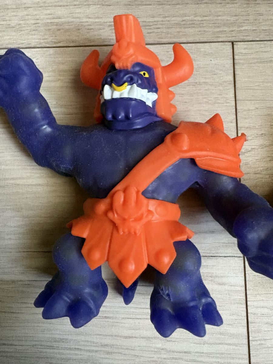 Giocattoli: GOO JIT ZU figuren set – Usato da Herzogenbuchsee venduto da warrior77 2