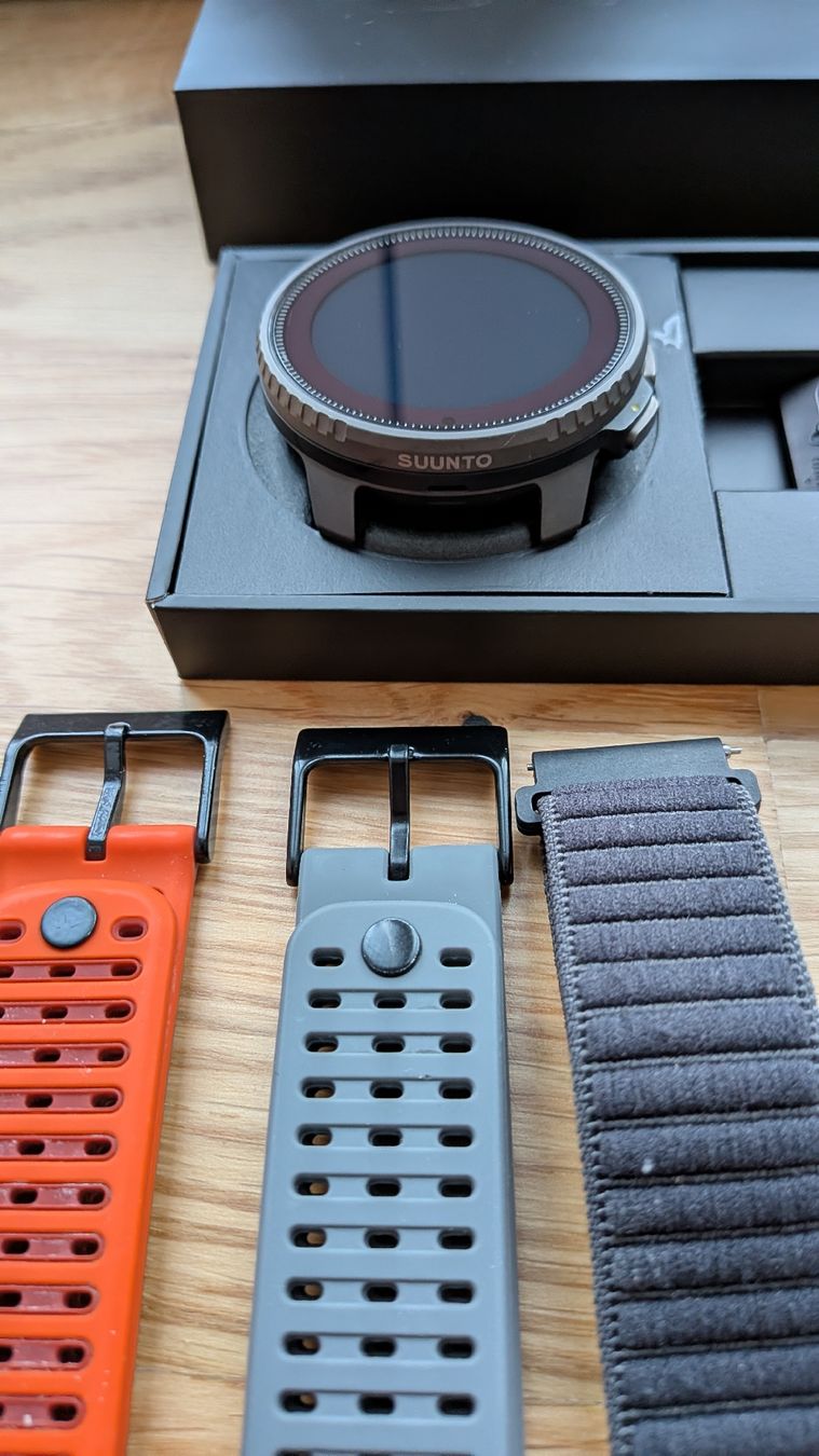 Suunto Montres: Suinto Vertical Titanium Solar – D'occasion à Zürich par Sloba29