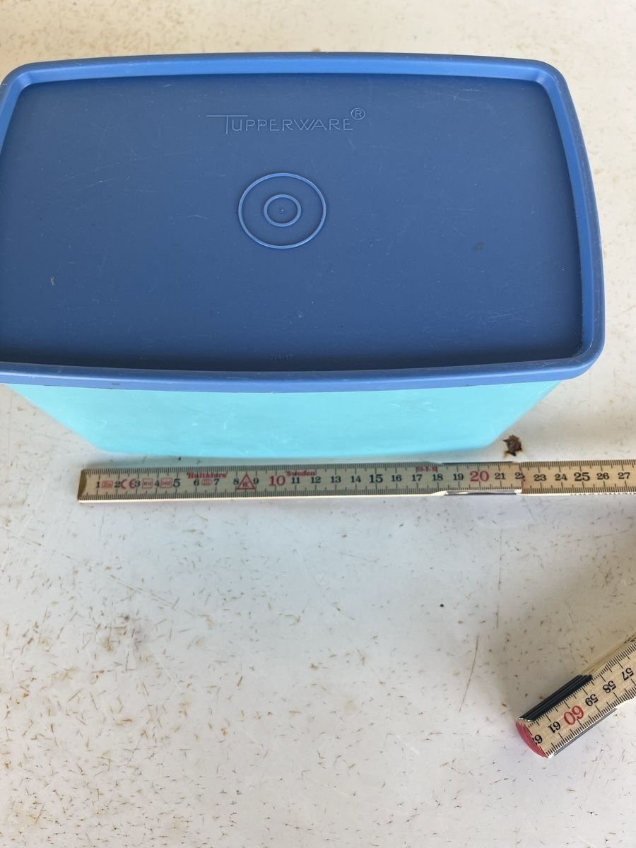 Tupperware Behälter & Ähnliches: Tupperware Dose – Gebraucht aus Richterswil von Ness