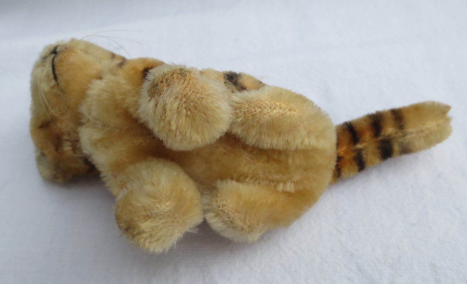 Steiff Giocattoli: Steiff Tiger sitzend – Usato da Muttenz venduto da frederic 3
