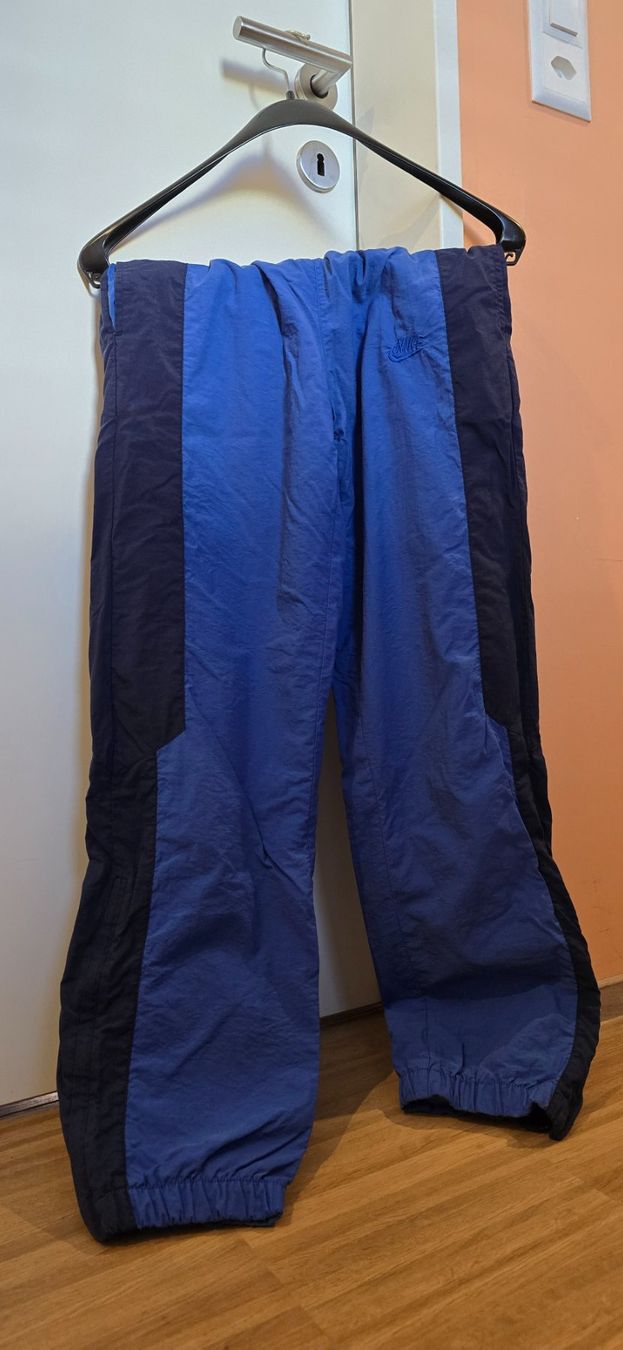 Nike Vestiti: Stylischer Nike-Trainer – Usato da Uster venduto da massimo007 4