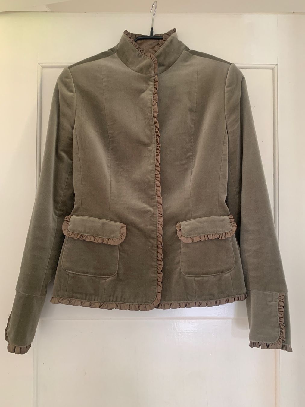 Steffen Schraut Giacche: Steffen Schraut Samt Blazer (36) – Usato da Wohlen AG venduto da Lunas_Closet