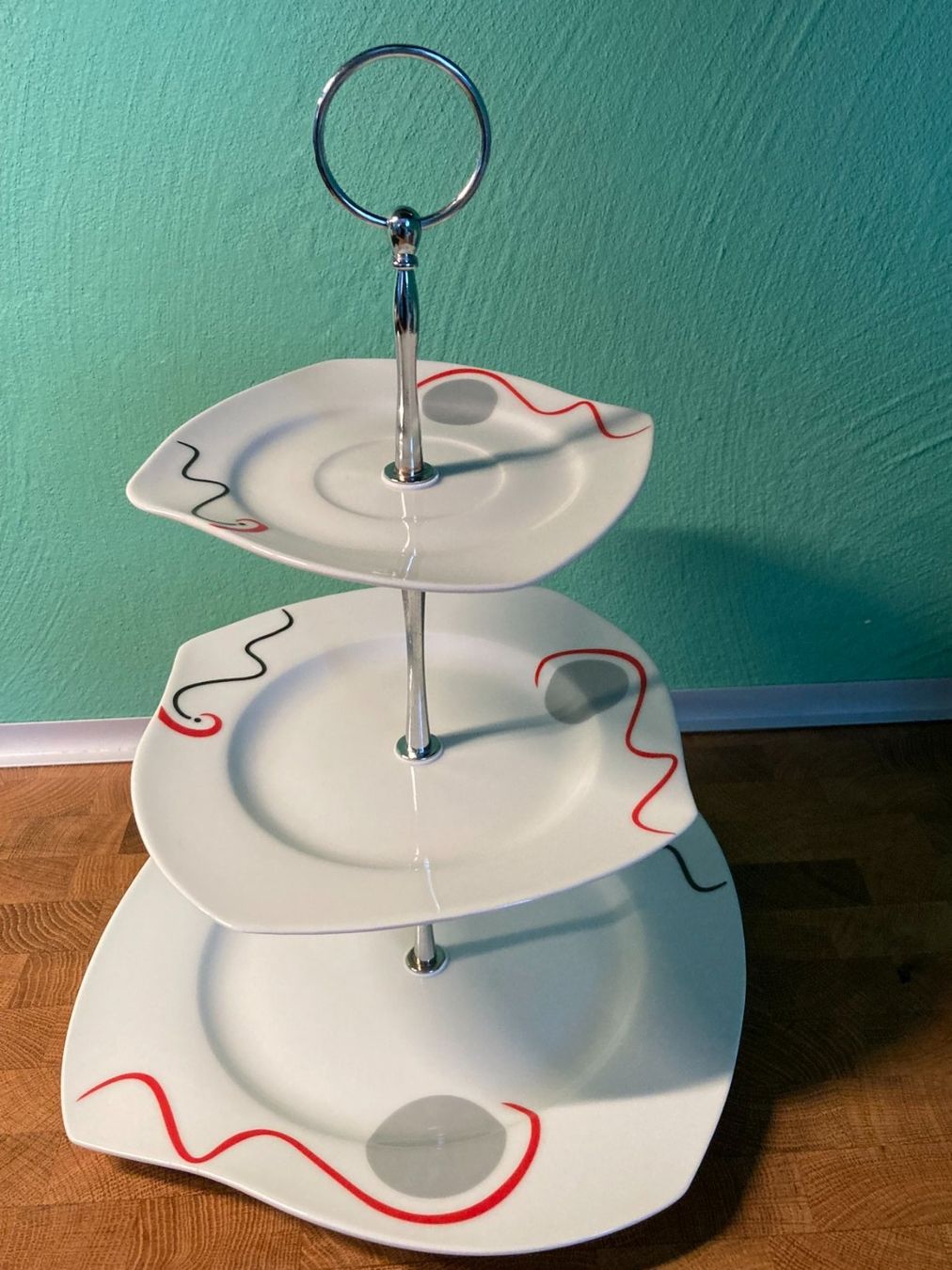 Piatti: Etagere mit 3 Ebenen – Usato da Subingen venduto da ArtBead 2