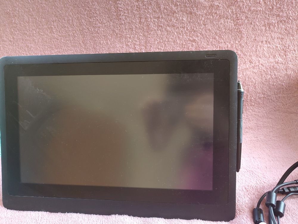 tablette wacom cintiq 16 avec écran et pied (Gebraucht) in Massongex ...