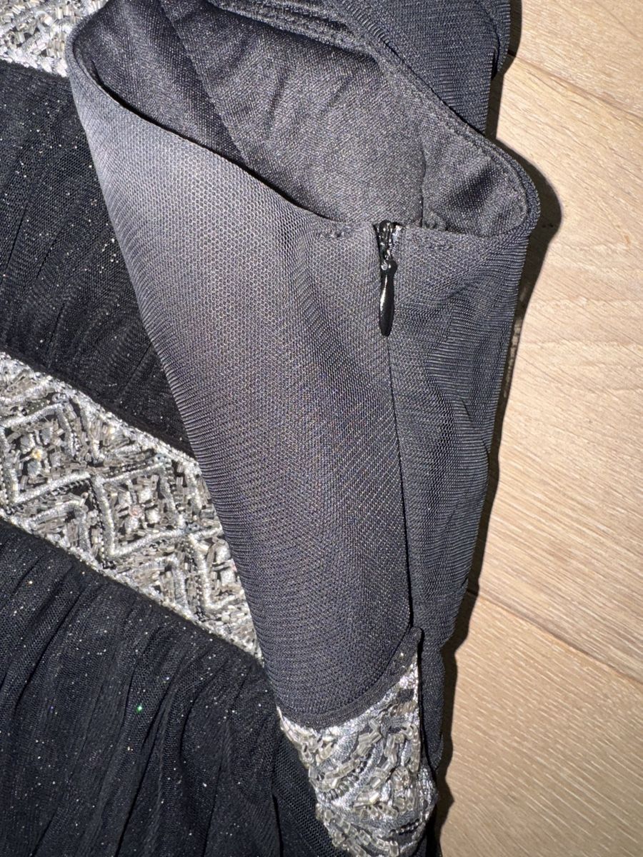 Vestiti: Elegantes Abendkleid, schwarz, Grösse 36, nur einmal getrage – Nuovo (secondo la descrizione) da Altdorf UR venduto da Lilelo82 4