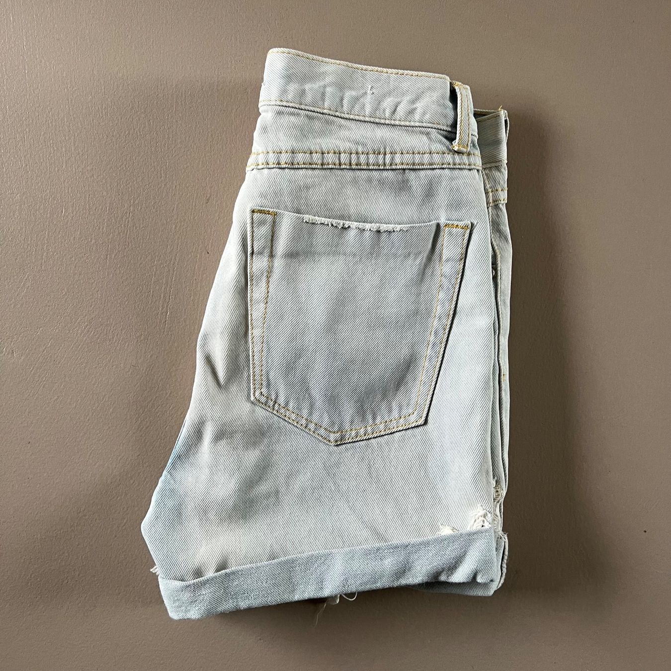 Hosen: GLAMOROUS Jeansshorts 🩵 – Gebraucht aus Zürich von ClosetQueen 2