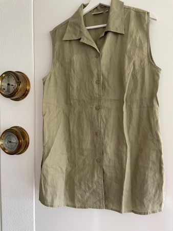 Schöne Bluse aus Leinen
