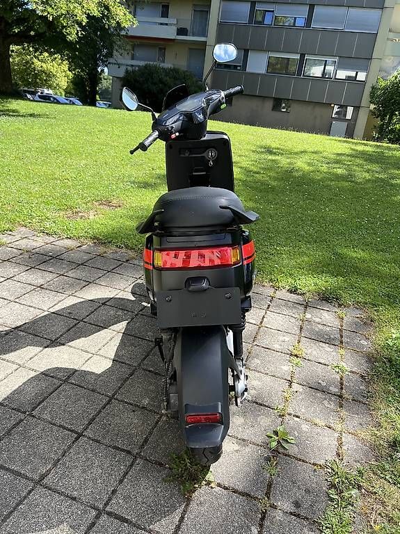 Voiturettes électriques: NIU M+ Lite – D'occasion à Effretikon par flozim. 2