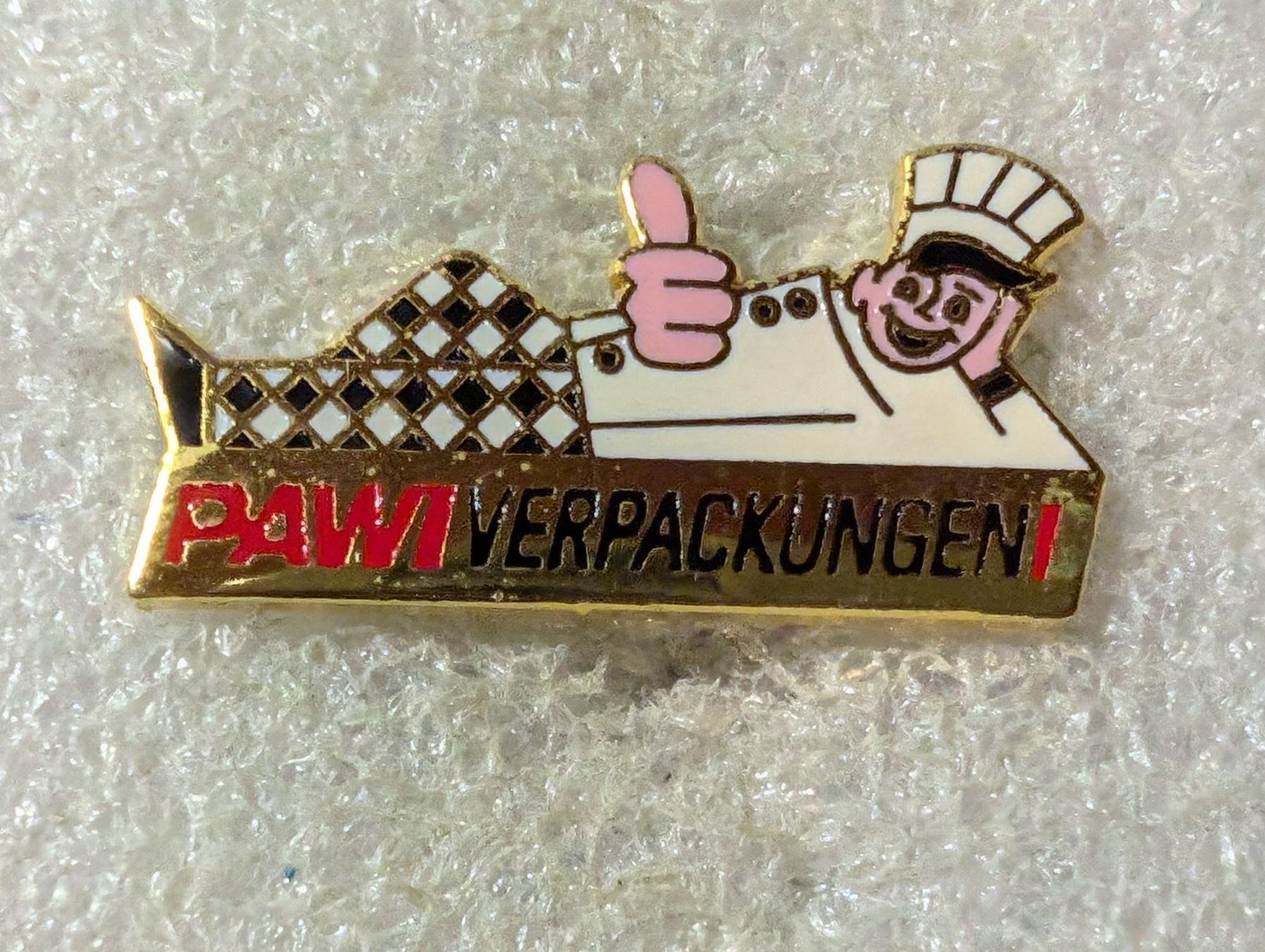 Plaketten & Abzeichen: Ansteckpin 61: Pawi Verpackungen – Gebraucht aus Oppligen von Pin-Fall-Shop