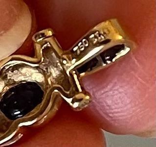 Ciondoli: Pendentif or jaune 18k  avec Saphirs – Usato da Genève venduto da Annilu 2