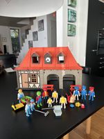 Playmobil Bahnhof mit Uhr + Zubehör
