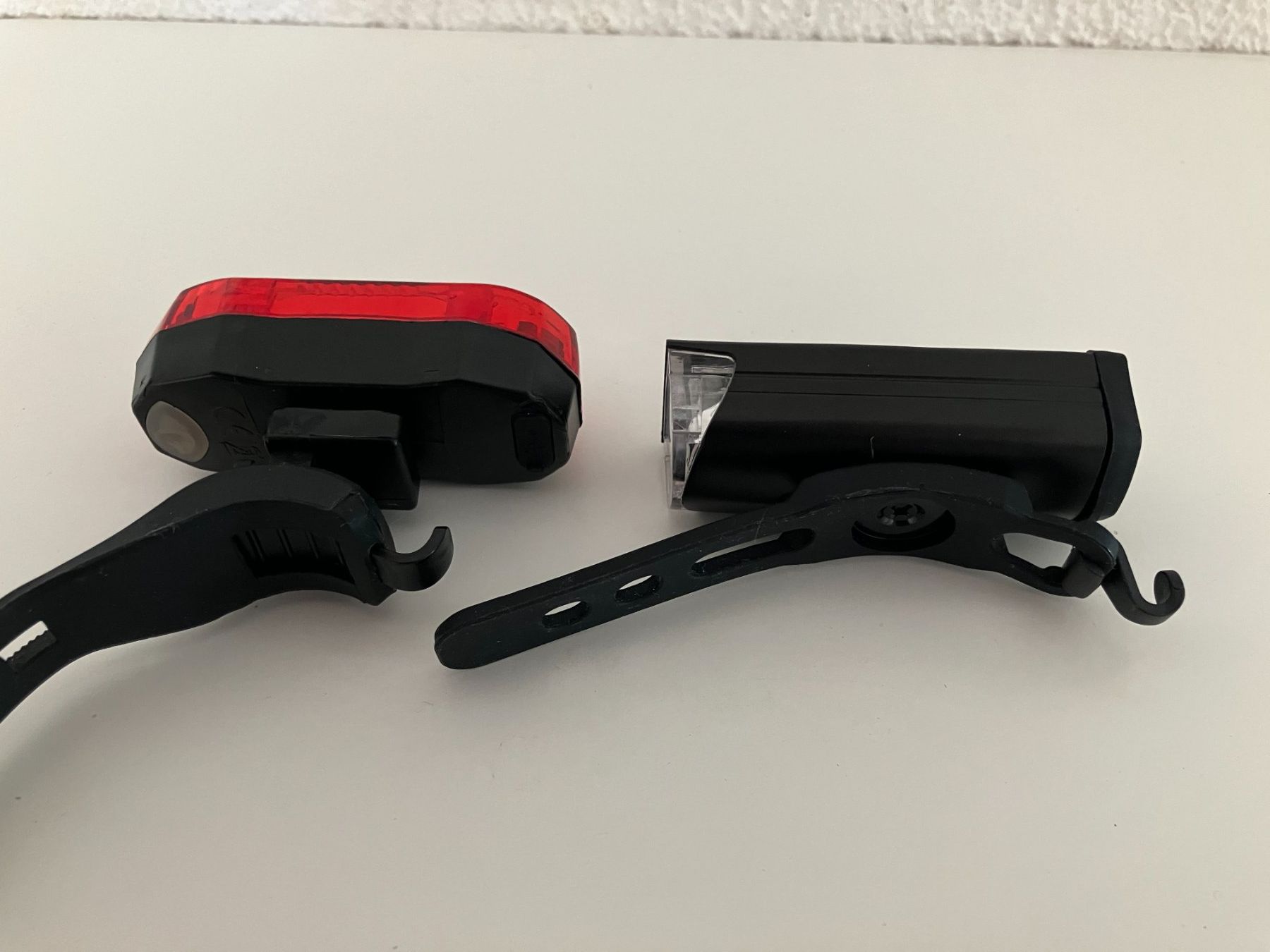 Pezzi di ricambio: Akku Fahrrad Lampen – Usato da Abtwil AG venduto da Swissraver 1