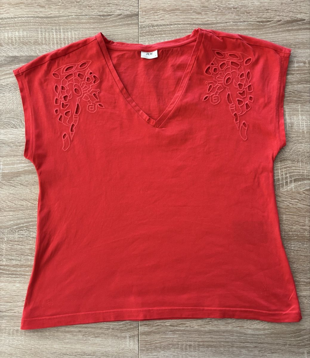 T-Shirts: Shirt rot Gr L – Gebraucht aus Ebikon von Regipe