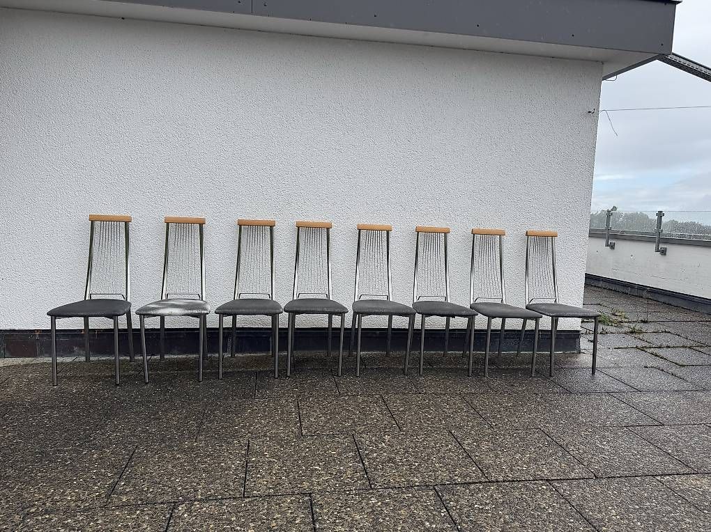 Stühle: 8 Stühle gratis, gebraucht – Gebraucht aus Walzenhausen von elhuuu21
