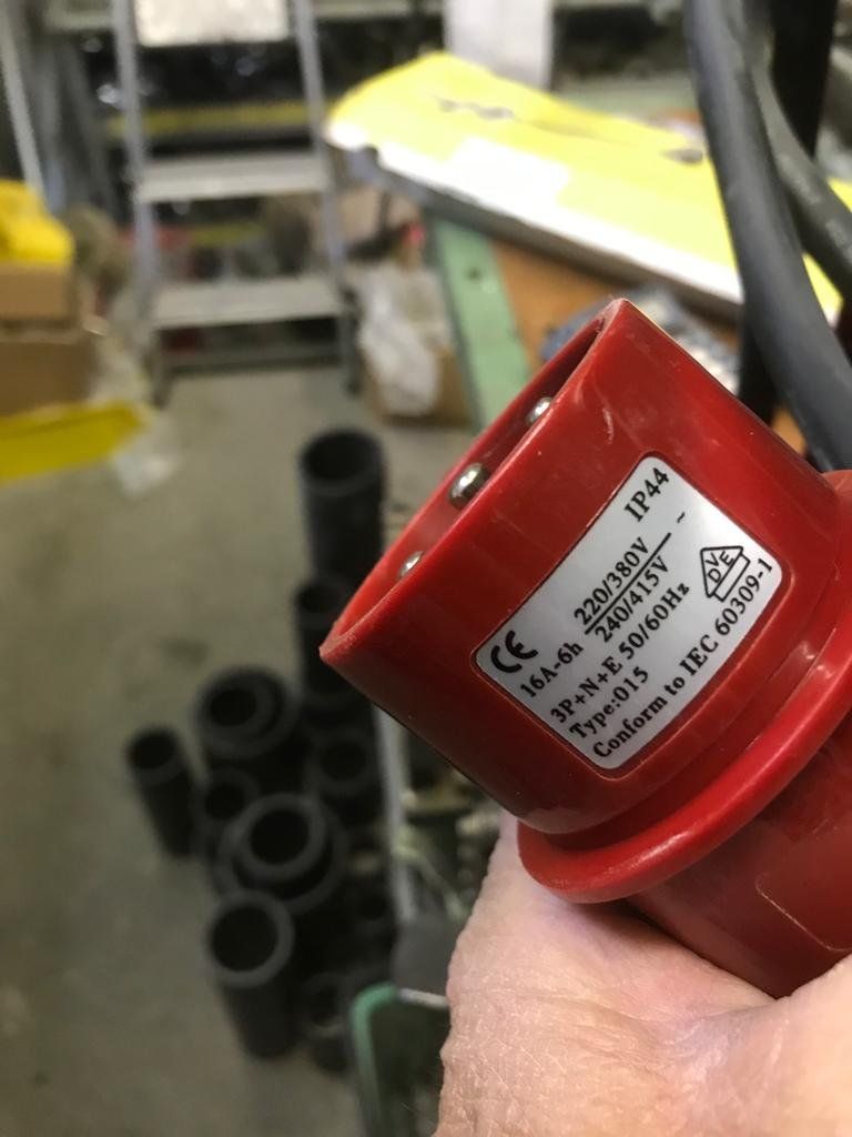 Radiateurs: Elektroheizer – D'occasion à Pfäffikon SZ par Lampi_Adri 2