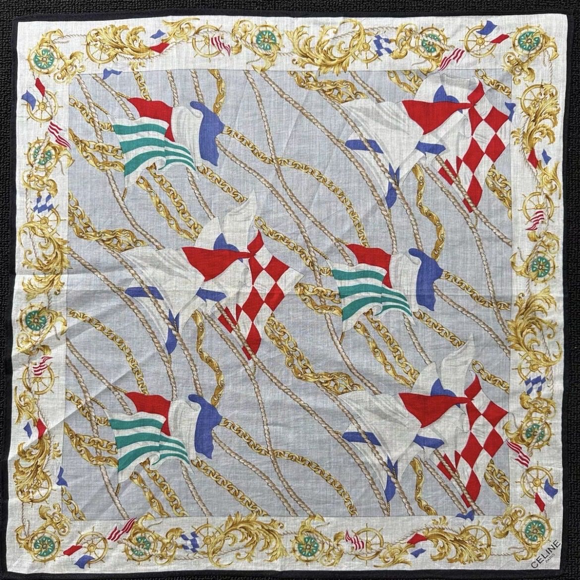 Celine Foulard & Sciarpe: Celine Paris Silk Tuch – Nuovo (secondo la descrizione) da Bern venduto da fen_7rn8