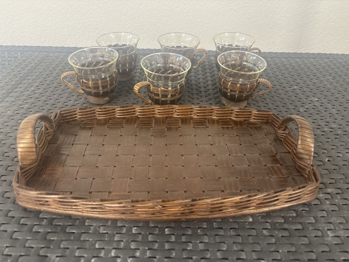 Services de table: 6er Set Glas Untersetzer mit Korb Tablett – D'occasion à rheineck par Neshi06 5