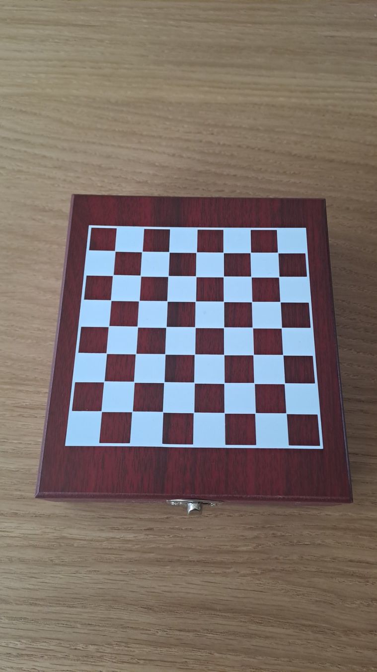 Giochi: Schach Wein Set – Nuovo e nell'imballaggio originale da Lenzburg venduto da RocknRoller85 2