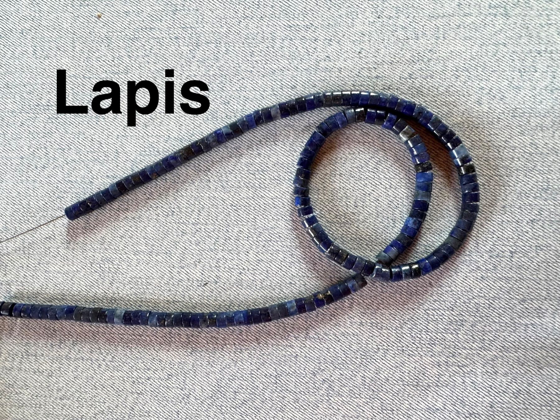 Catenine: Lapis Lazuli  Schlange Strang    4mm      auf Flexdraht – Nuovo e nell'imballaggio originale da Leuggern venduto da gemshow 4
