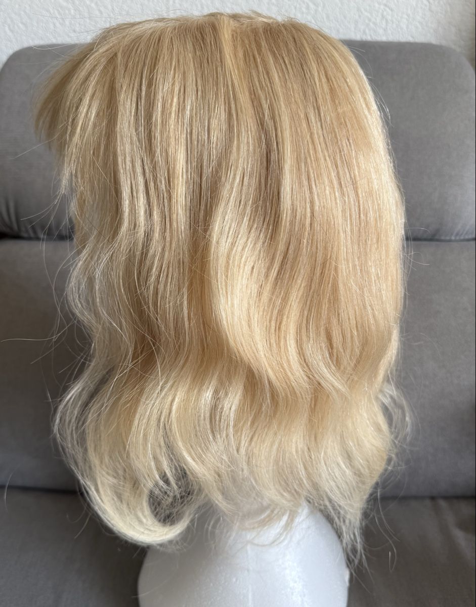 Perücken: Blonde Perücke mit Pony – Gebraucht aus Biberist von KJOVPS 1