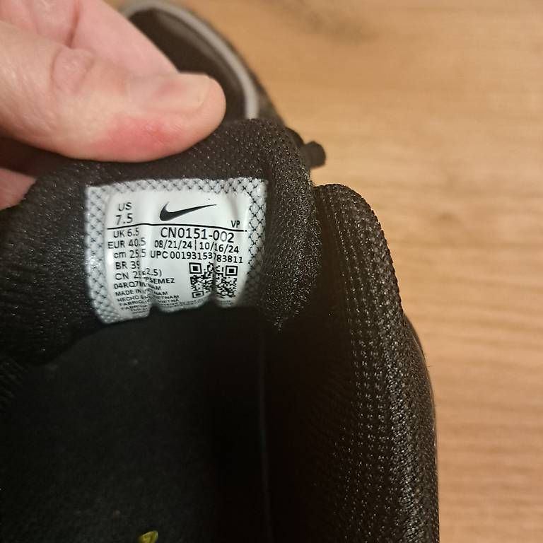 Scarpe da uomo: Nike Shox 40.5 – Usato da Neftenbach venduto da sam_jbb5 4