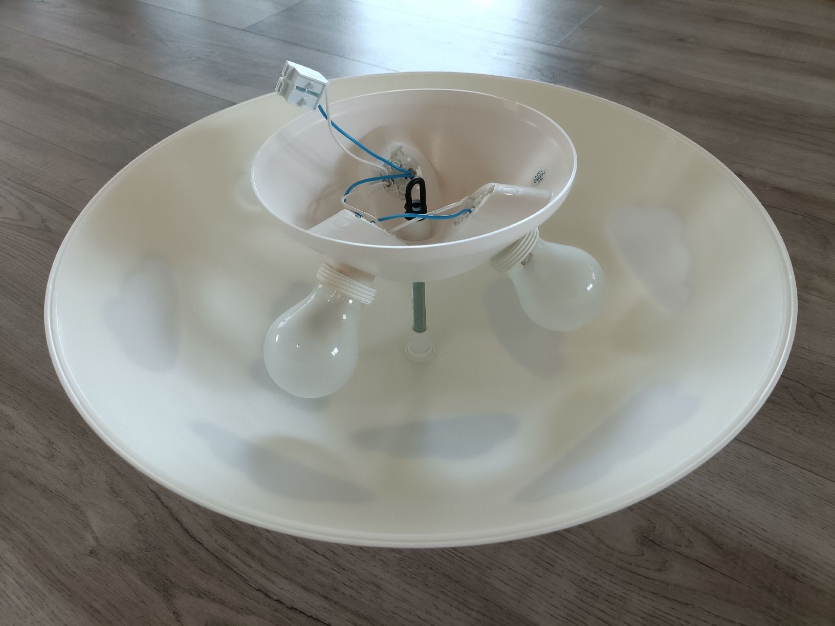 Ikea Lustres & lampes de plafonds: IKEA Lampe Skojig – D'occasion à Lampenberg par Marcotin01 4