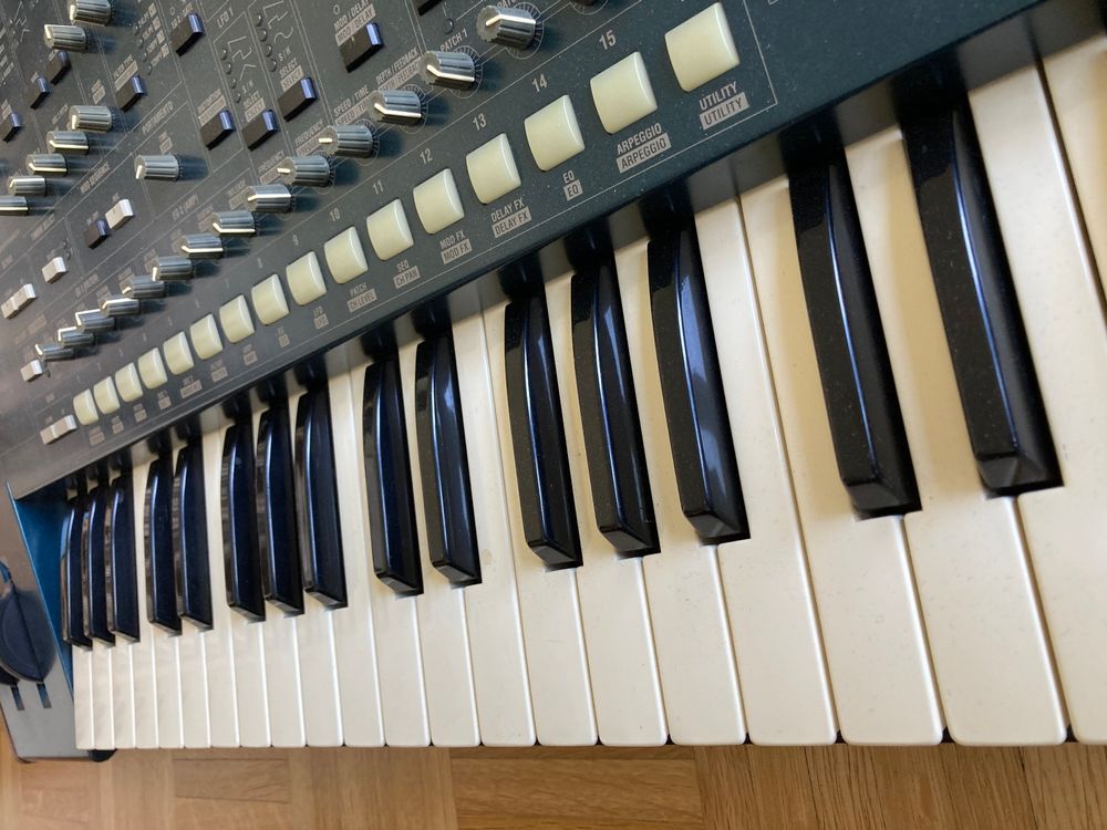 Korg Musikinstrumente: Korg MS2000 - Analog Modeling Synthesizer – Gebraucht aus Solothurn von PHEG 2